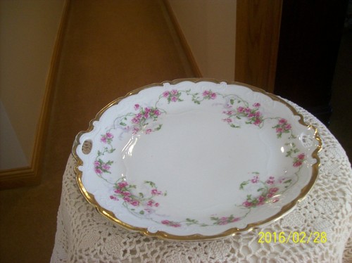 Elegant Vtg Porcelain Wedding White & Pink Floral Spray Serving Charger Platter - Picture 9 of 9