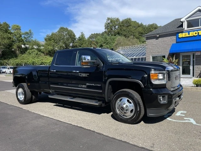2017 GMC Sierra 3500 Denali Dually Diesel - Image 2 of 4