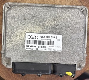 Org Siemens Audi A3 8L 1.6 Motorsteuergerät ECU 5WP432403 Steuergerät 06A906019E