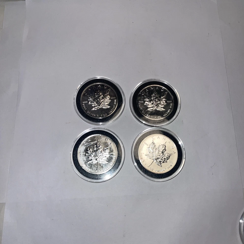 Un juego de 4, 1990 canadienses 1 oz cada una hoja de arce de plata pura Isabel II 5 dólares Foto 3 de 4