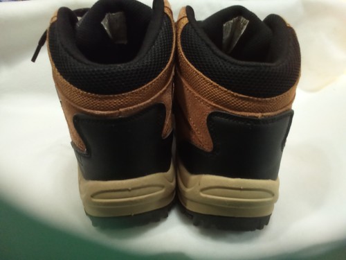 Bear Paw Women's Hiking Boots, size 8.5 Waterproof Brown Suede - Picture 4 of 9