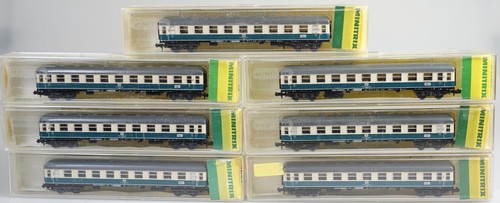 (9343) N- Minitrix 7* 13075, Schnellzugwagen Büm 234, ozeanblau/beige | Condition: Gebraucht