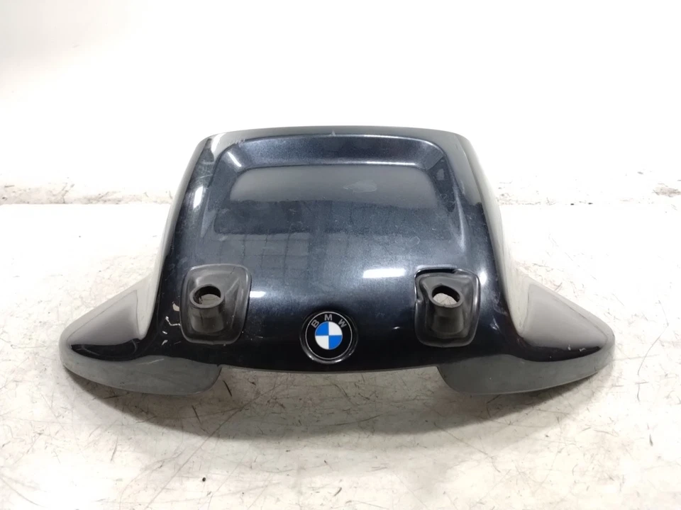 Крышка капота заднего обтекателя 2000 00 BMW R1100 RT R - Изображение 2 из 4