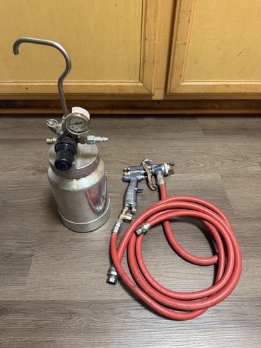 Binks 2100 Spray Gun with Cup