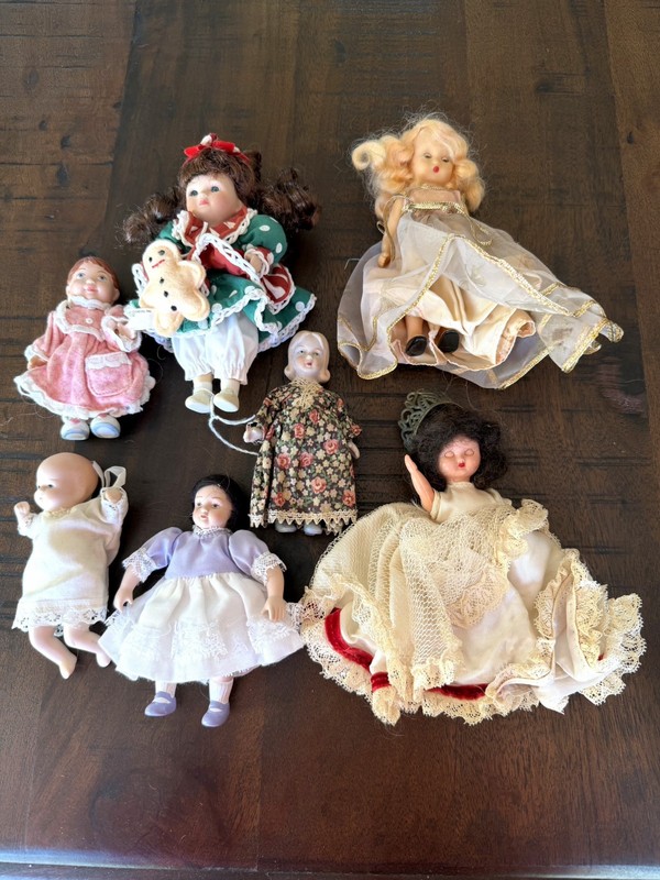 Vintage Miniature Mixed Doll Lot(7) Nancy's Storybook+Hollywood Doll+Avon+Russ