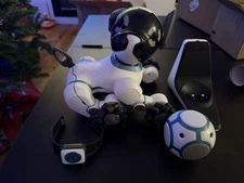 WOWWEE CHIP INTERACTIVE PUPPY ROBOT DOG WITH BALL & WATCH 