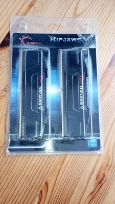 G. SKILL RipJaws V DDR4-3200 Arbeitsspeicher Kit - 2 x 8GB (F4-3200C16D-16GVKB)