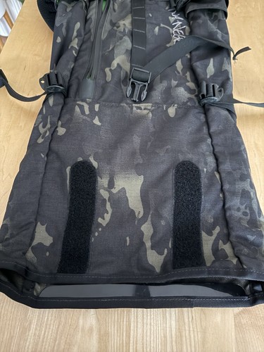 Oveja Negra Roll-Top Portero bag backpack dark camo EXCELLENT $165 - Picture 6 of 7