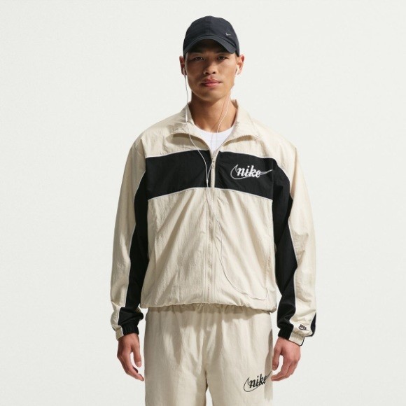 Nike Sportswear Club Men's Lightweight Full-Zip Jacket - Light Khaki IF0767-229