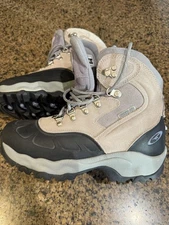 Hi-Tec Igloo WP Thinsulate Waterproof Winter Snow Boots Size 9 Beige Black Suede