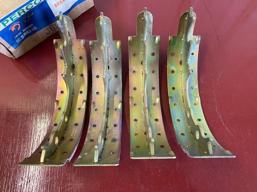 FRONT BRAKE SHOE SET 362 FOR 1971 1972 1973 FORD PINTO - Picture 4 of 6