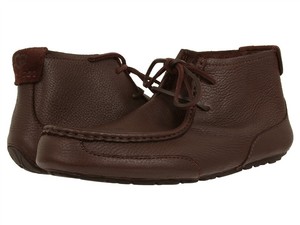 guy ugg moccasins