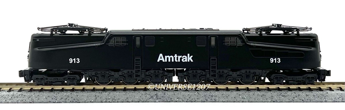 N Scale Kato 137-2021 GE GG-1 Electric Locomotive Amtrak