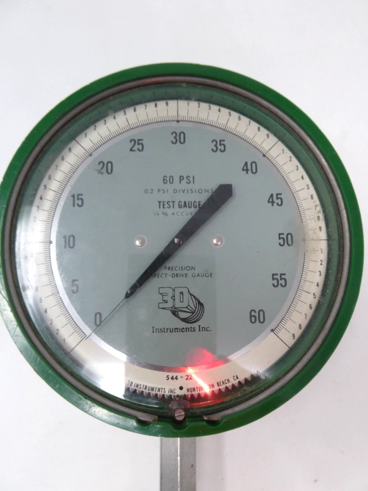3D Instruments 544-22 to 60 psi, 4.5" Dial, 1/4" NPT Green Test Gauge 0.2 Divisi - Image 2 of 4