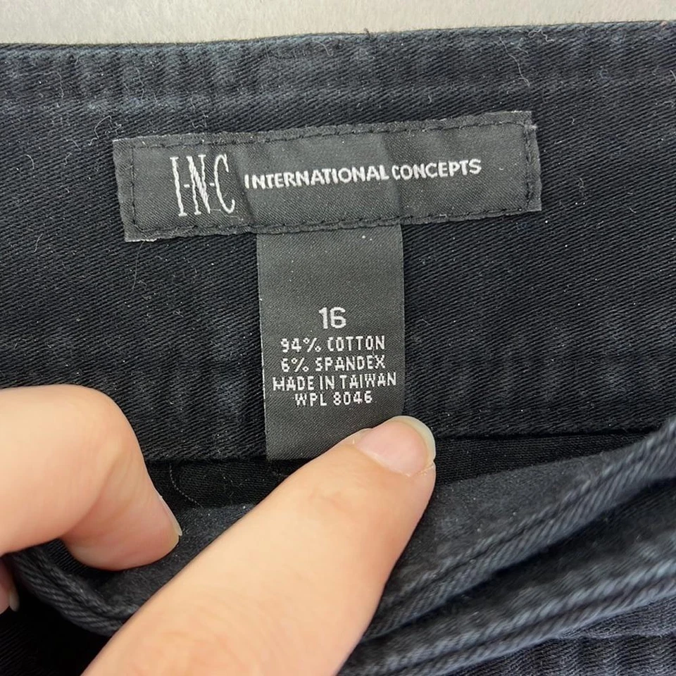 Pantalones cortos INC International Concepts negros tiro medio para mujer talla 16 Foto 2 de 4
