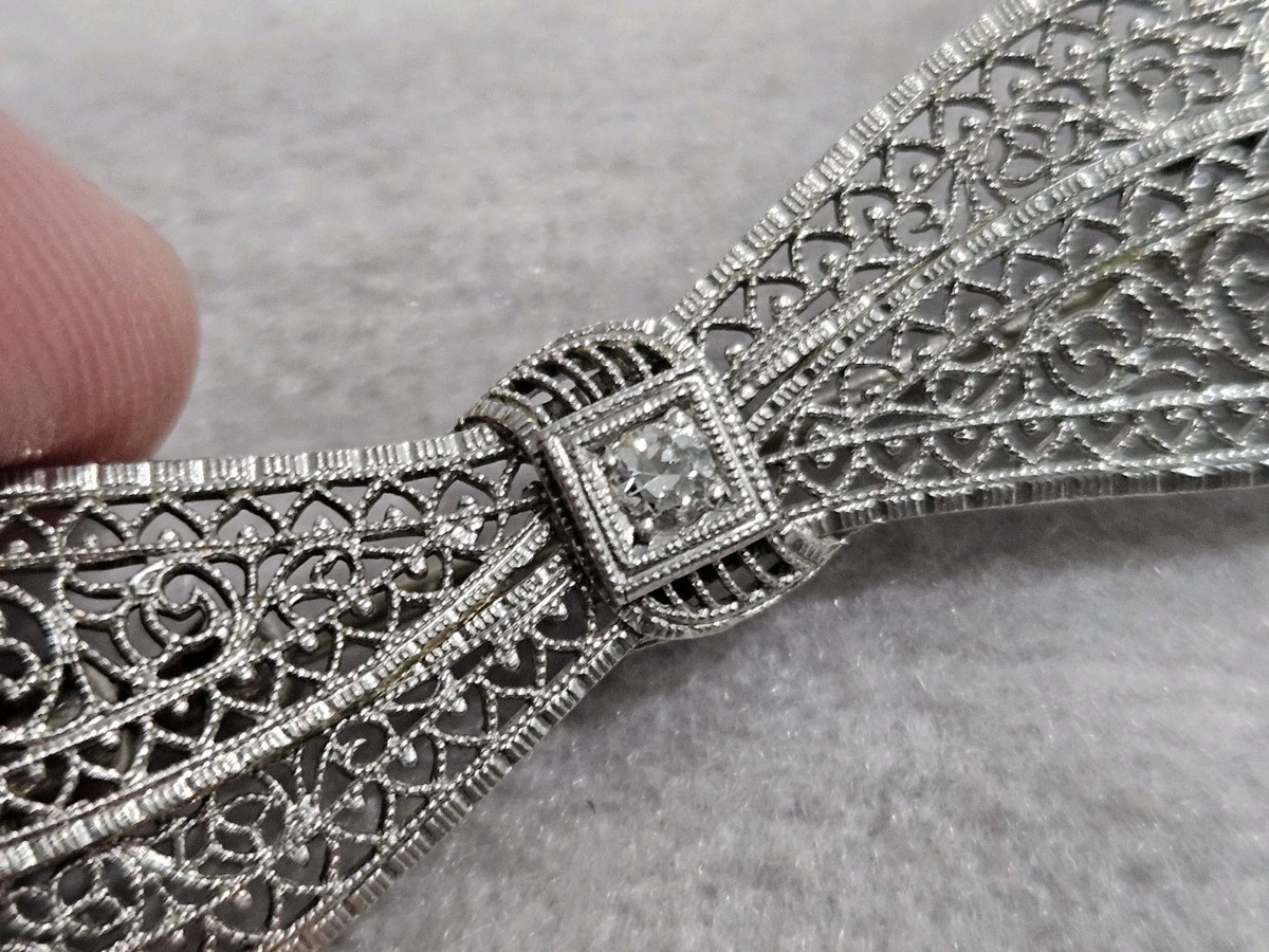 14 kt Gold  1930's ART DECO  Diamond European Filigree Bow Brooch Pin