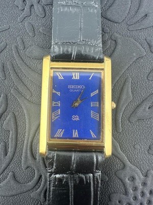 RARE BLUE Vintage Seiko Slim Quartz Gentlemen's Wrist Watch