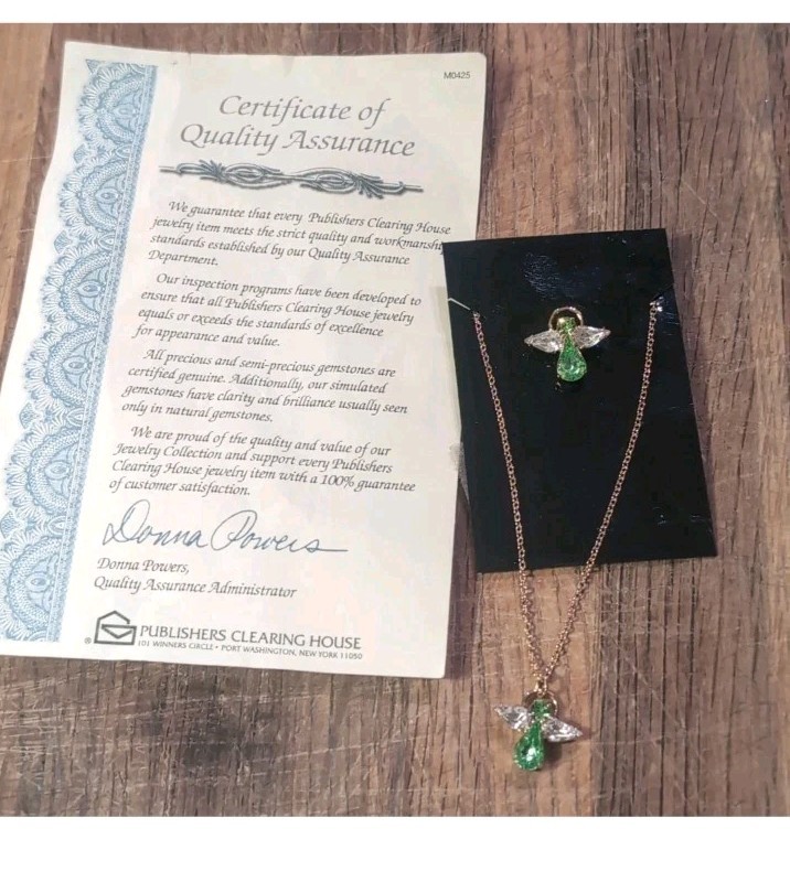 Vintage Necklace And Pin Set