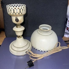Vtg Toleware Hurricane Metal Desk Lamp Cream W/ Gold Accents Needs TLC