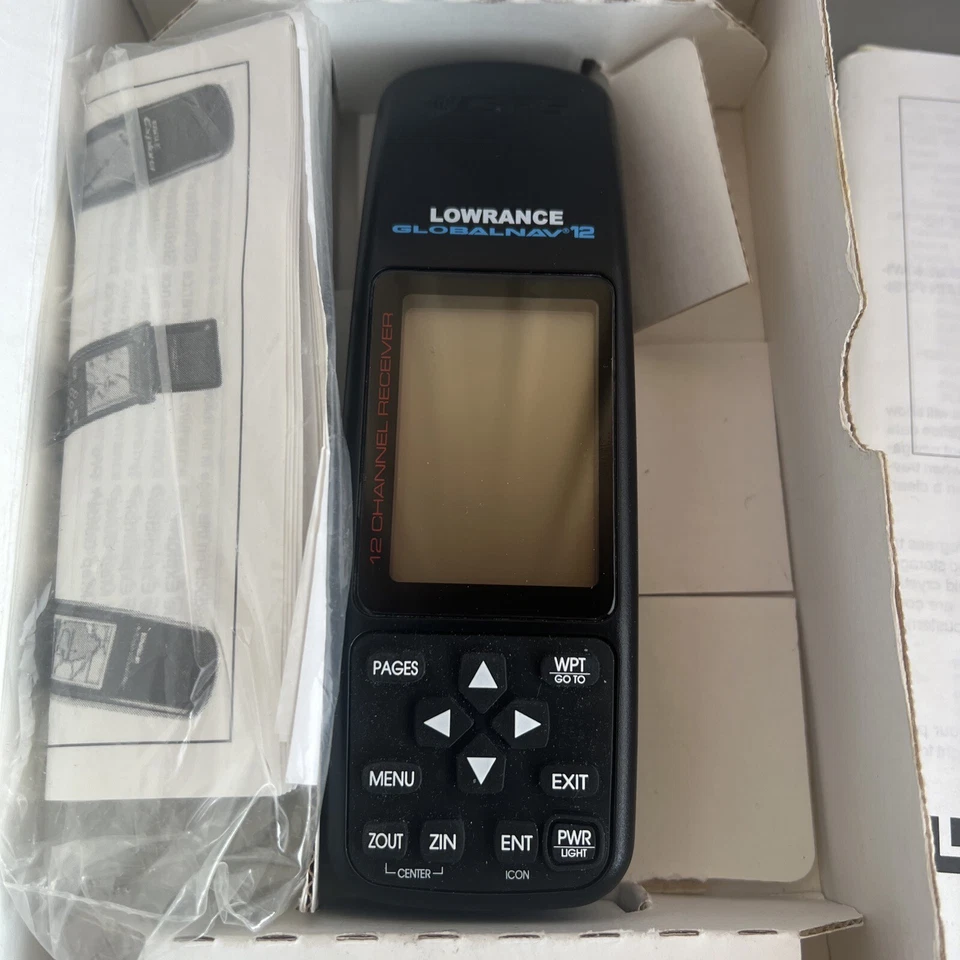 1G Lowrance GlobalNav 12 Channel Handheld GPS Receiver Works - Image 2 of 3