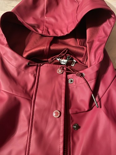 Barbour Coastal Damen weinrot rot wasserdicht Kapuze Jacke Regenmantel Mantel Gr. 8 - Bild 12 von 12