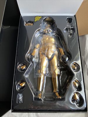 SDCC Hot Toys SIDESHOW EXCLUSIVE Gold Chrome STORMTROOPER 1/6