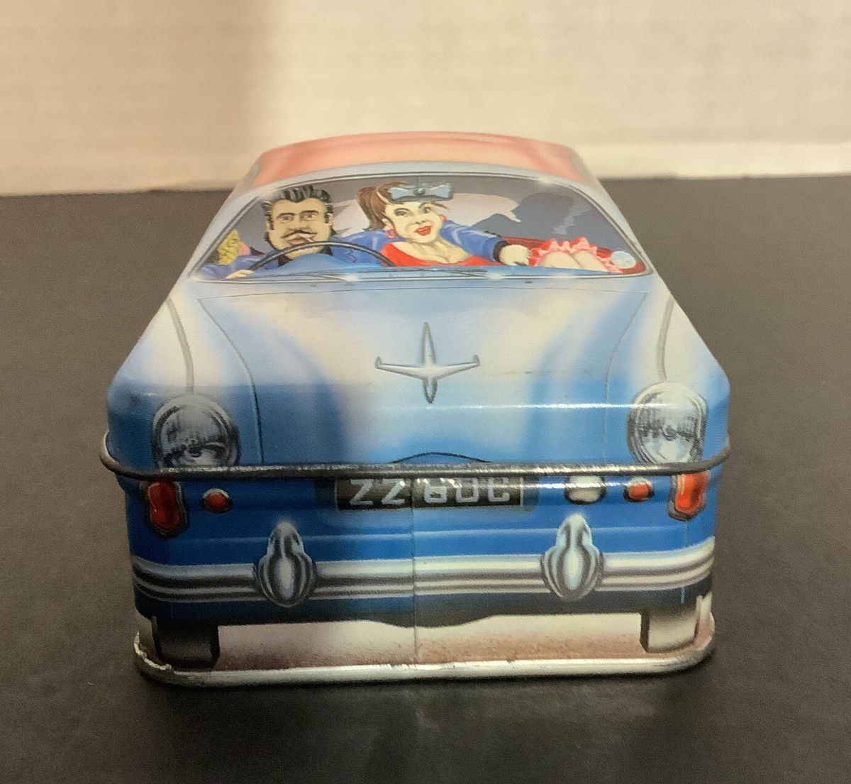 Vintage Jan Logan's Carlectbles tin car 1982 made in England blue