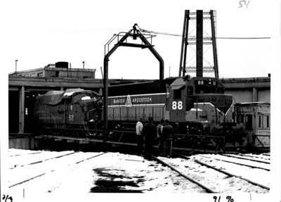 1975 Bangor Aroostook Train #88 Turntable Loco Engine 5x7 Photo X2200S