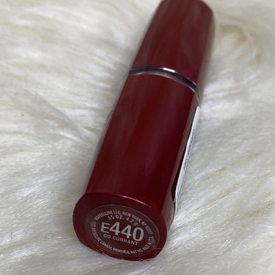 MAYBELLINE Moisture Extreme lipstick #E440 GO CURRANT. READ