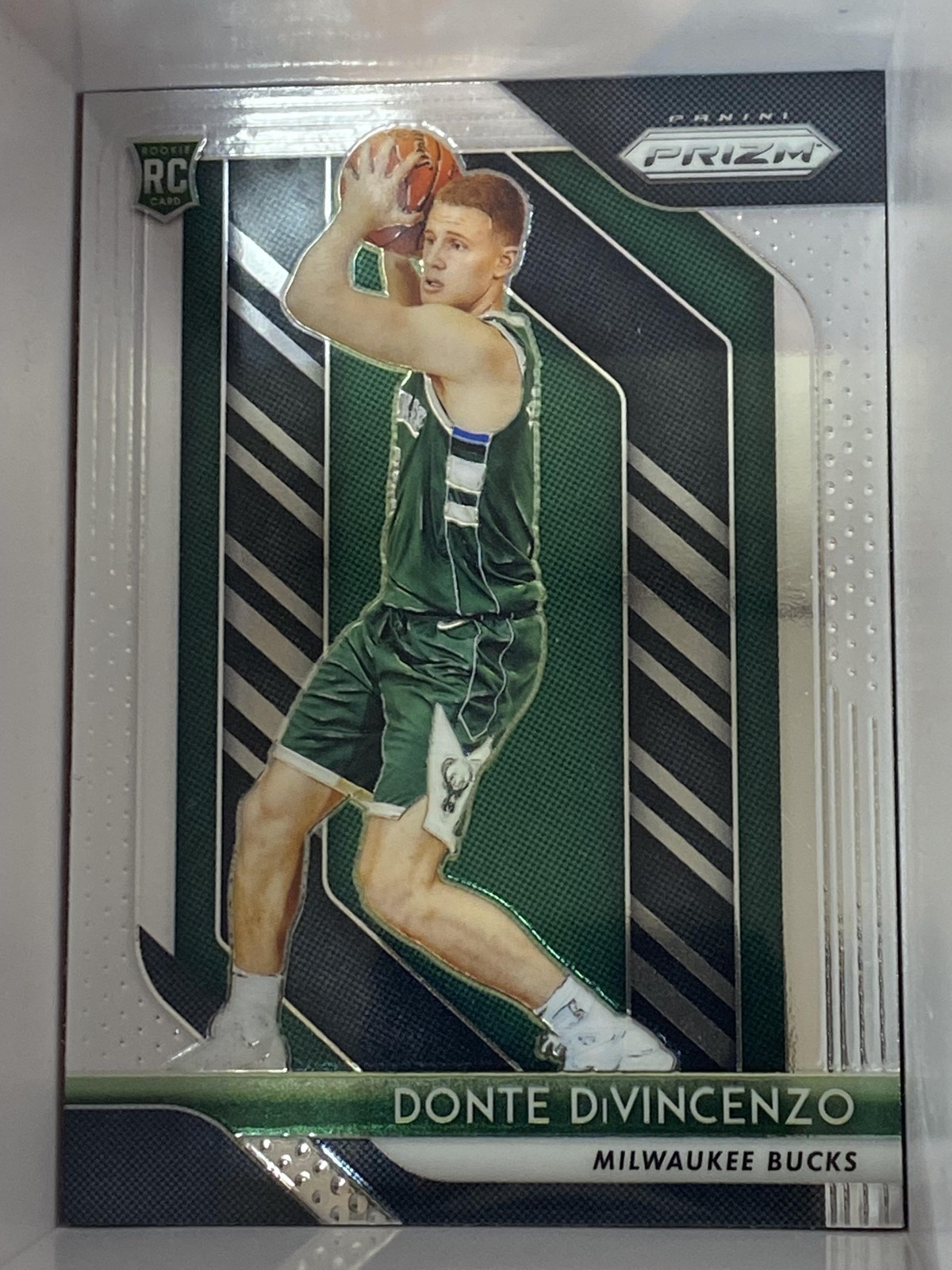 2018-19 Panini Prizm Panini Donte DiVincenzo Basketball RC Rookie Timberwolves
