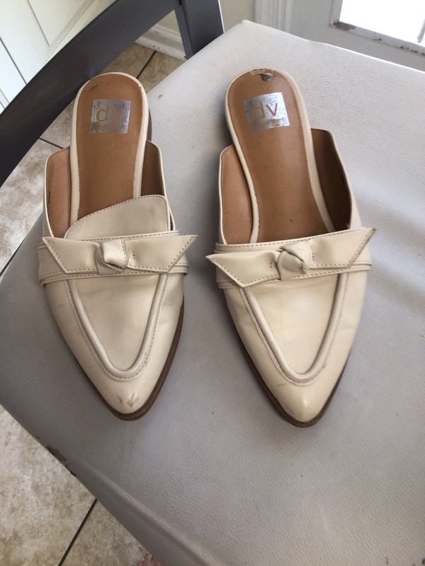 DV White Solid Loafer Flats Pointed Toe Bow Accent Slip-On Women's Shoes