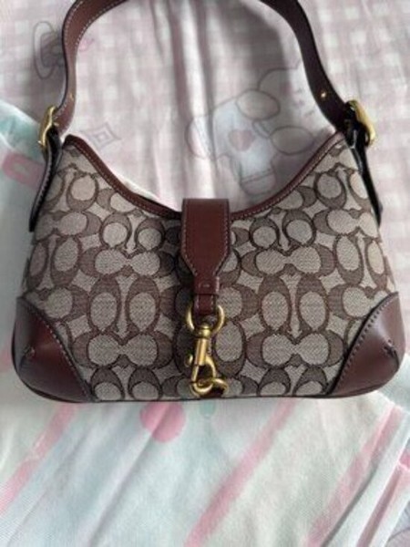 Coach Hamptons Hobo Bag In Signature Jacquard CBF16 Oak Maple
