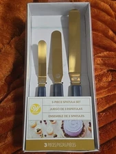 Wilton Navy Blue and Gold Icing Spatula Set 3-Piece Set NÉW IN BOX Free Shipping