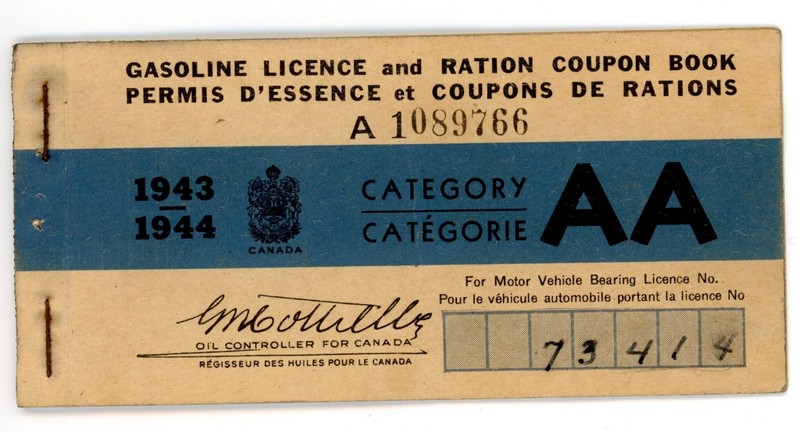 WWII 1943 1944 Canada Gasoline License & Ration Coupon Book No Coupons