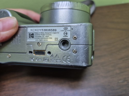 Kodak EasyShare Z700 Digital Camera - Silver Read - Picture 10 of 24