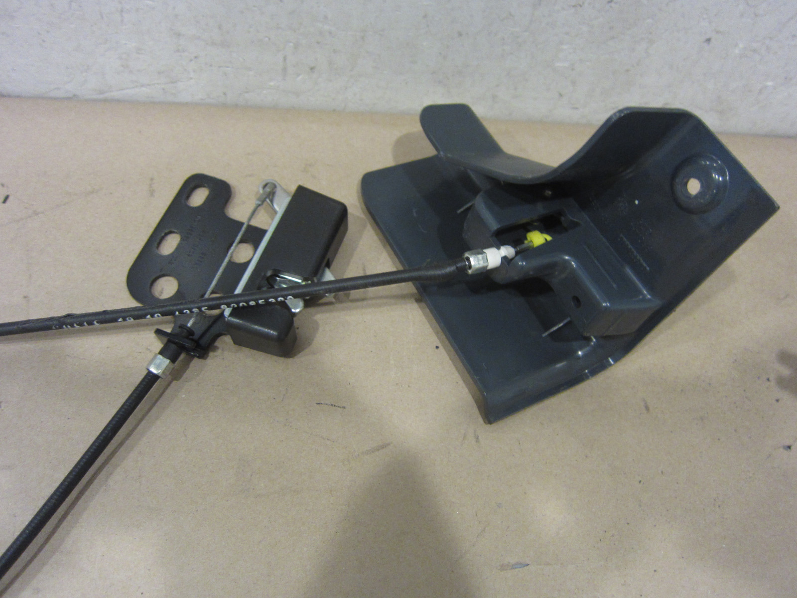 Ferrari California - LH Trunk Seperator Hook Cover With Cable - P/N 82853100