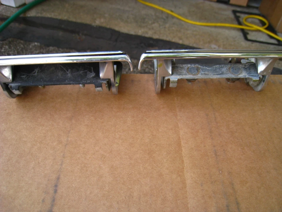 Ford Gran Torino 1972-1976 manijas de puerta derecha e izquierda OEM Foto 4 de 4