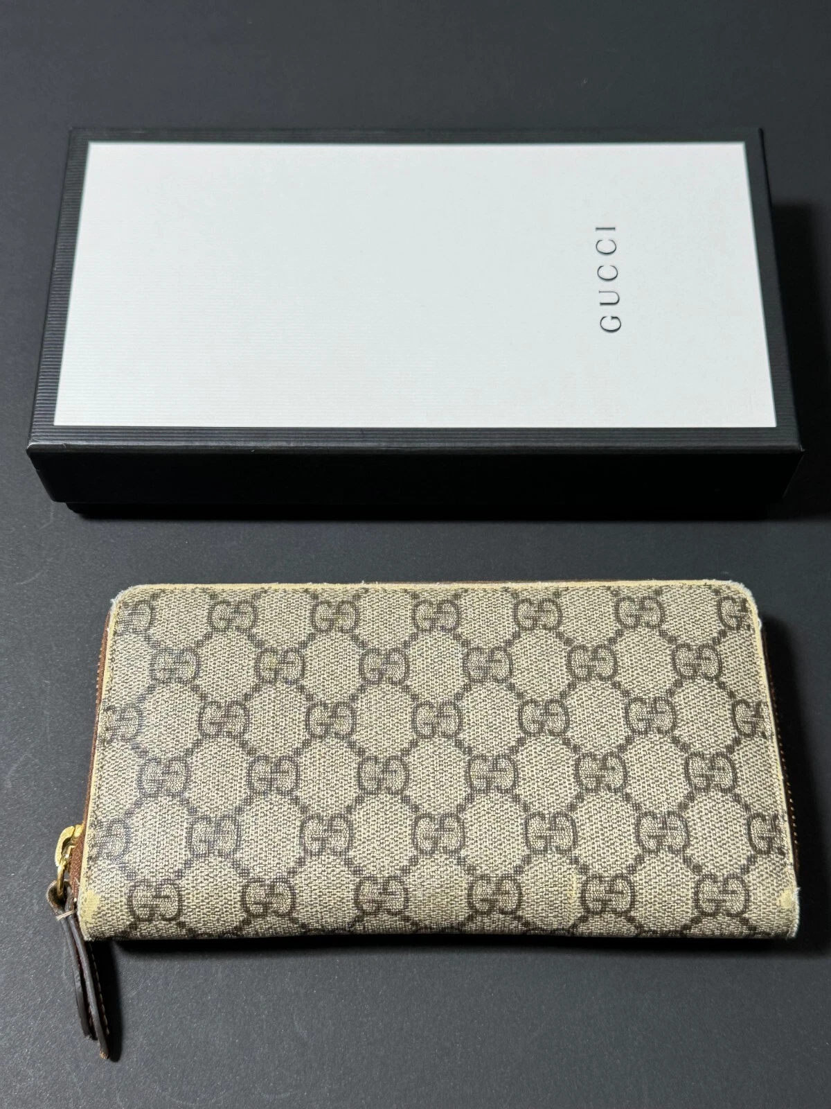 Portefeuille long GUCCI GG Supreme 410102 8225 0411 1