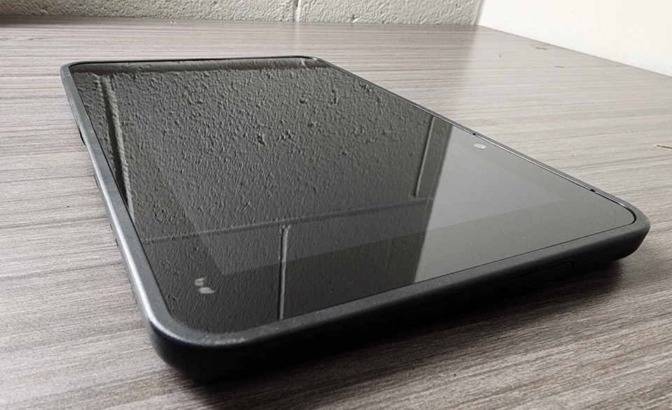 Tablet de trabalho Zebra ET51CE ET51AE-W14E Android 8.4", sem bateria *PARA PEÇAS* - Imagem 2 de 4