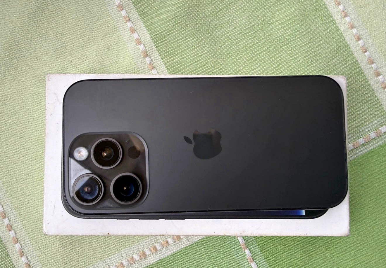 Apple iPhone 16 Pro - 256GB - Nero Siderale (Sbloccato)