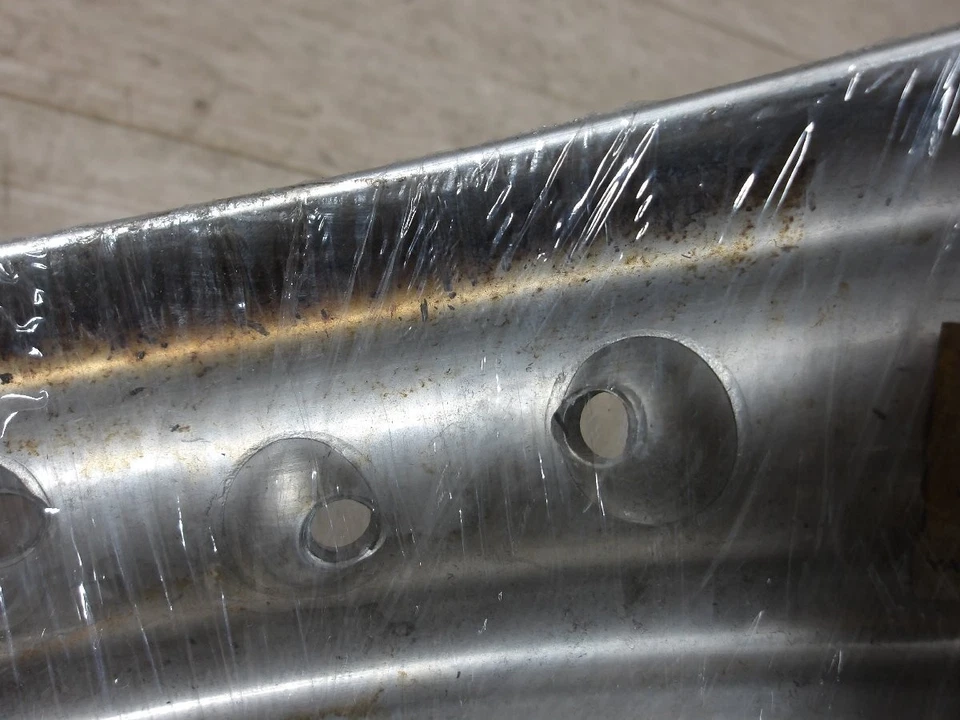 Llanta genuina Yamaha Tx650/Xs650 J18 2,15 H fabricada por Takasago Foto 4 de 4