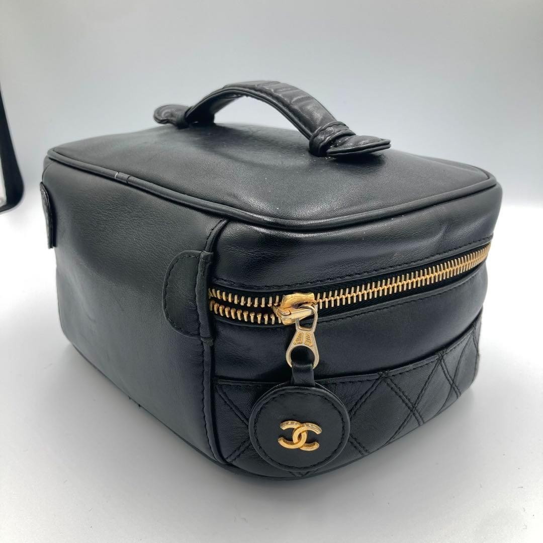 Chanel black pouch in excellent condition