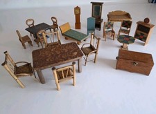 Job lot of Vintage Wooden Doll's House Furniture, 20 pieces (C)