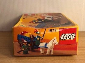 Lego Castle Forestmen 1877 Crusaders Cart 100% Complete 1990 Vintage in sealed .