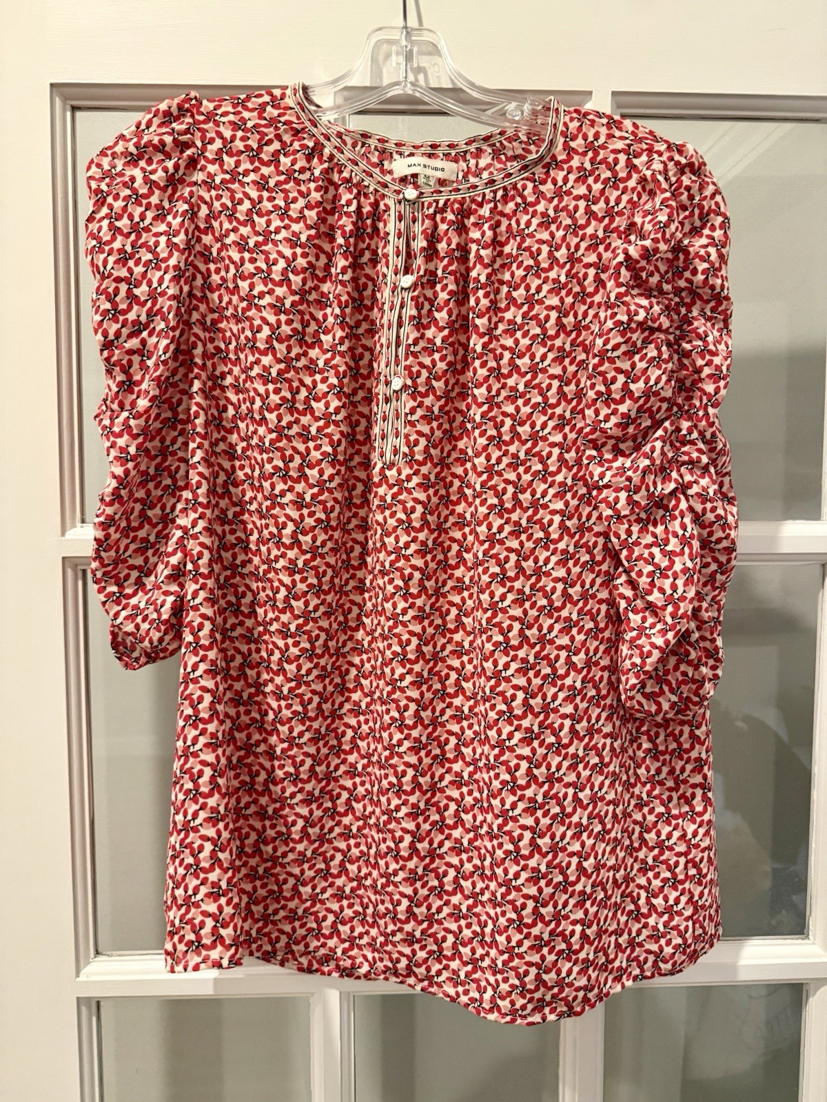 Max Studio Medium Top - image 1