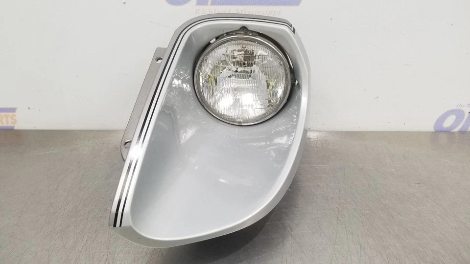 1983 DATSUN 280ZX HEADLIGHT LAMP ASSEMBLY WITH SURROUND LEFT DRIVER SILVER - Image 2 of 4