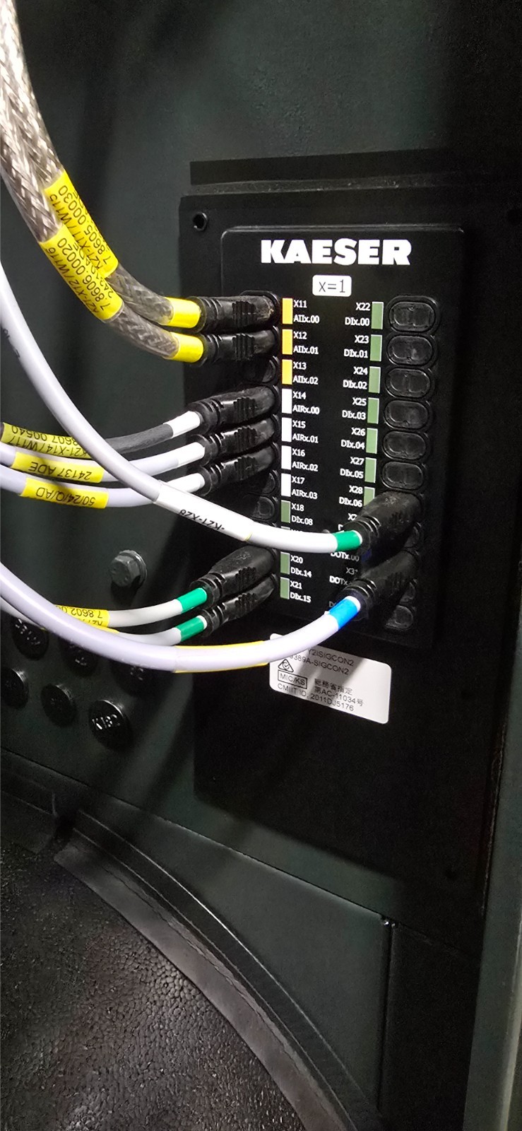 Kaeser SFC 55 Rotary Screw Compressor w/ Variable Speed Drive 75hp