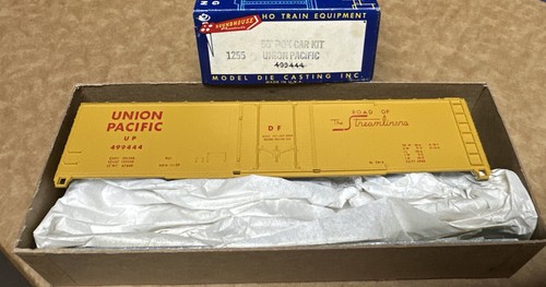 Kit Roundhouse HO #1255 50’ Caja Puerta Enchufable Coche Union Pacific UP 499444 NUEVO EN CAJA NY | Zustand: New