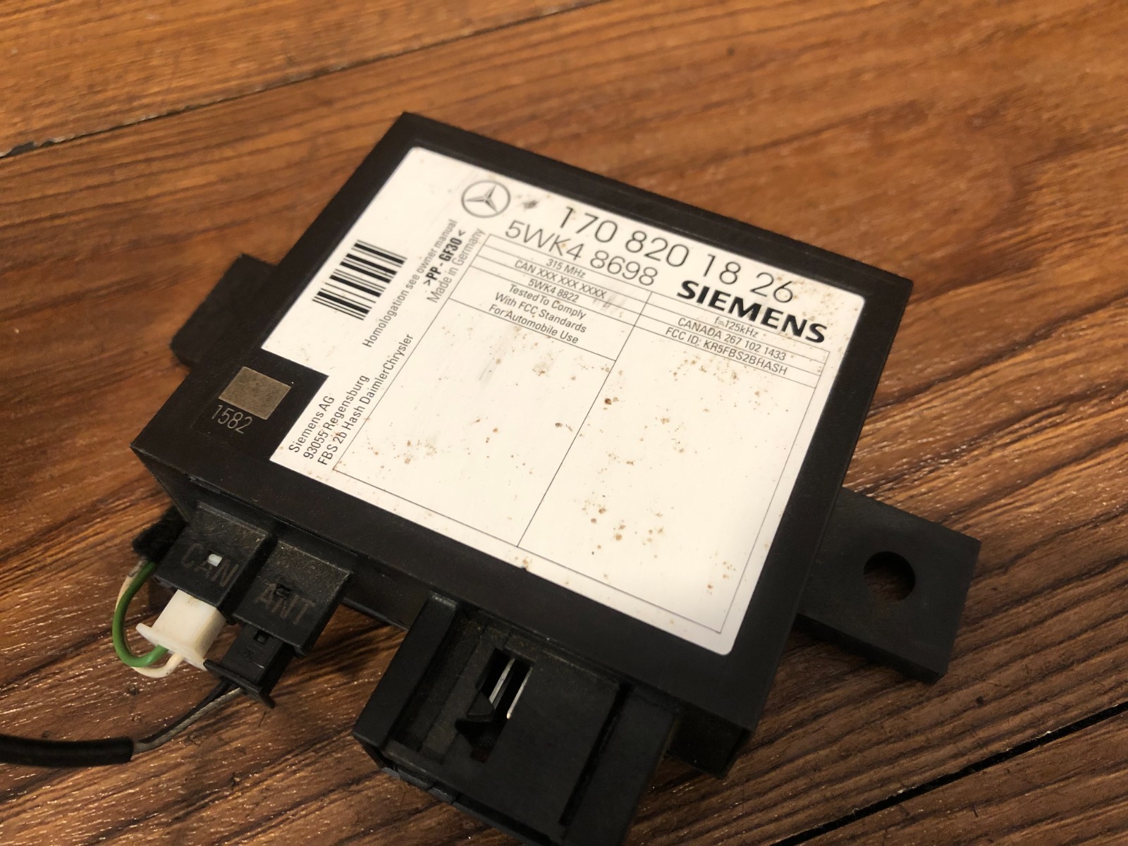 04-08 CHRYSLER CROSSFIRE IGNITION SWITCH KEY TRANSPONDER IMMOBILIZER MODULE OEM