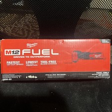 Milwaukee 2526-20 12V Oscillating Multi-Tool